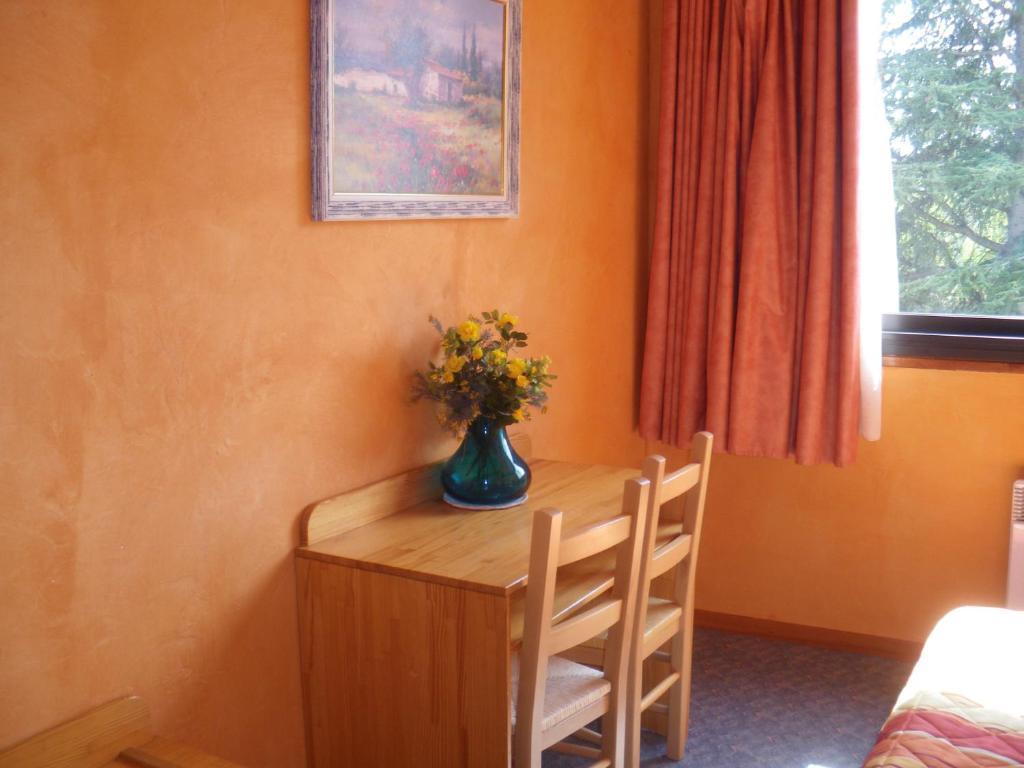 Hotel Saint Clair Ruang foto
